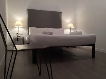 No 5 - The Streets Apartments Barcelona 4*,