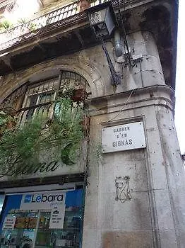 No 5 - The Streets Apartments Barcelona