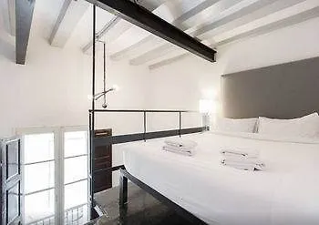 No 5 - The Streets Apartments Barcelona